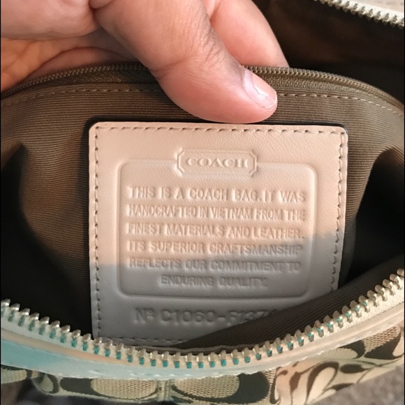 Coach Signature Jacquard and Leather Purse - Picture 4 of 6